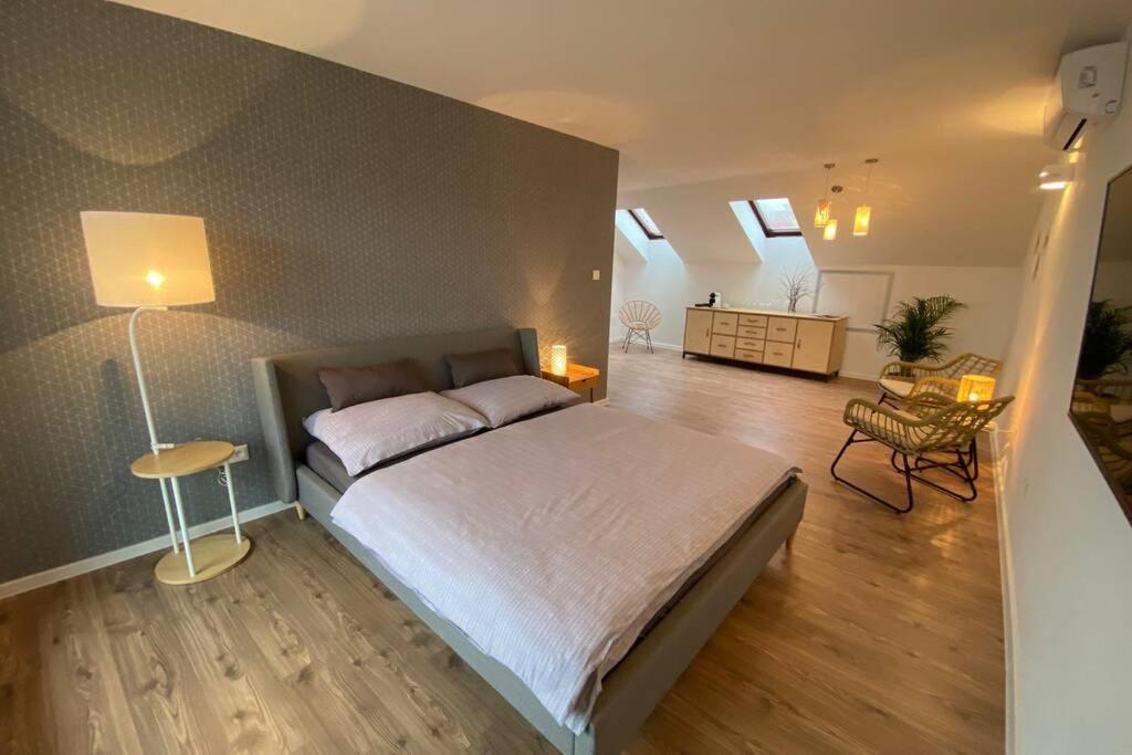 Apartman Pod Vezou 1 Банска-Бистрица Экстерьер фото